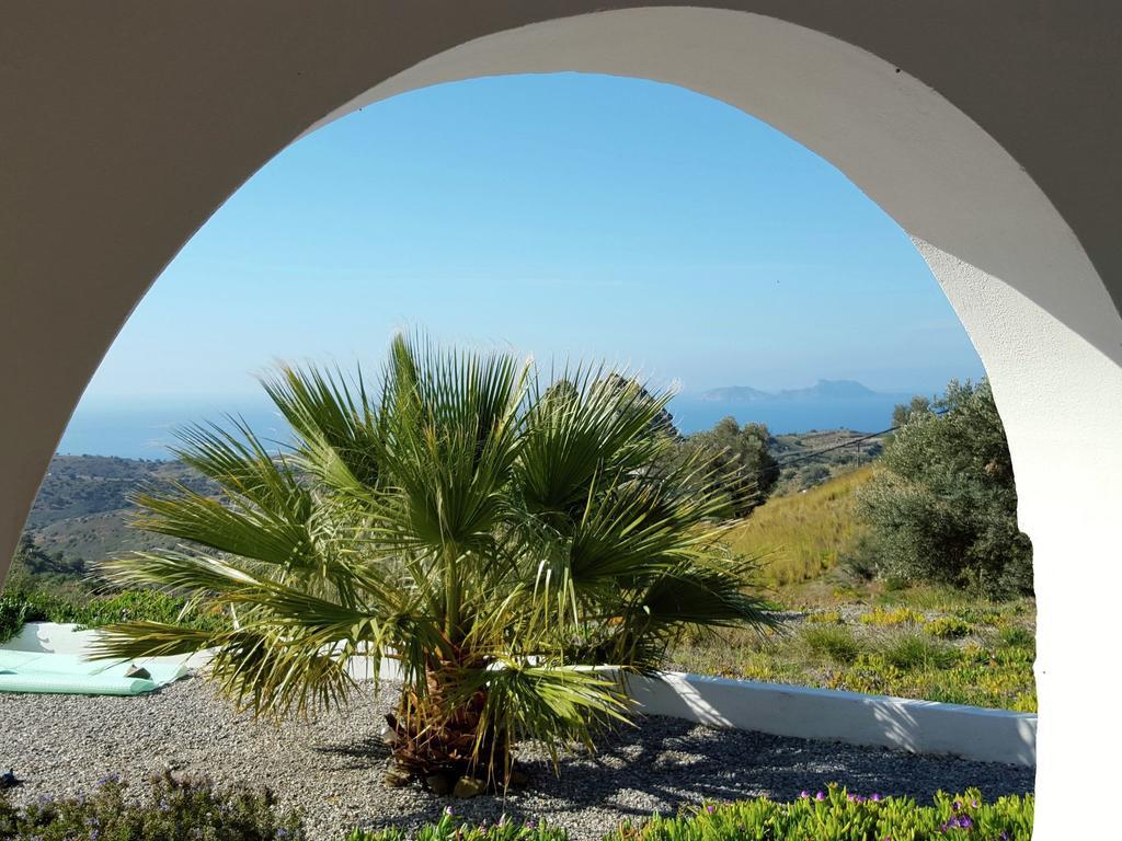 Beautiful Villa In アギア・ガリニ エクステリア 写真